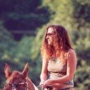 Meet your Posher, Stephanie suzanne